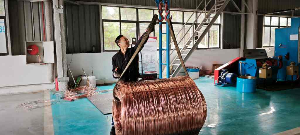 湖北中晨线缆有限公司 电线电缆生产厂家 13554162348 (3).jpg